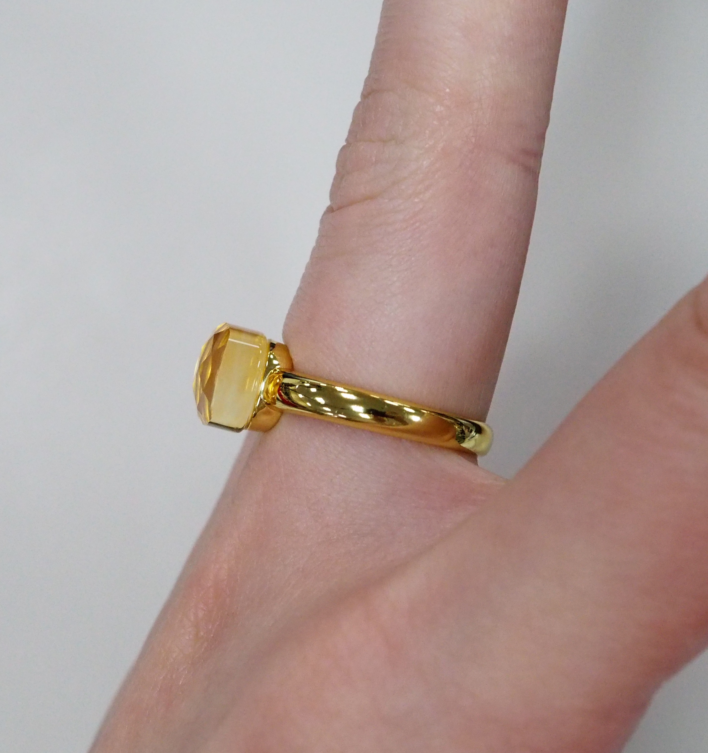 Серебряное кольцо с цитрином